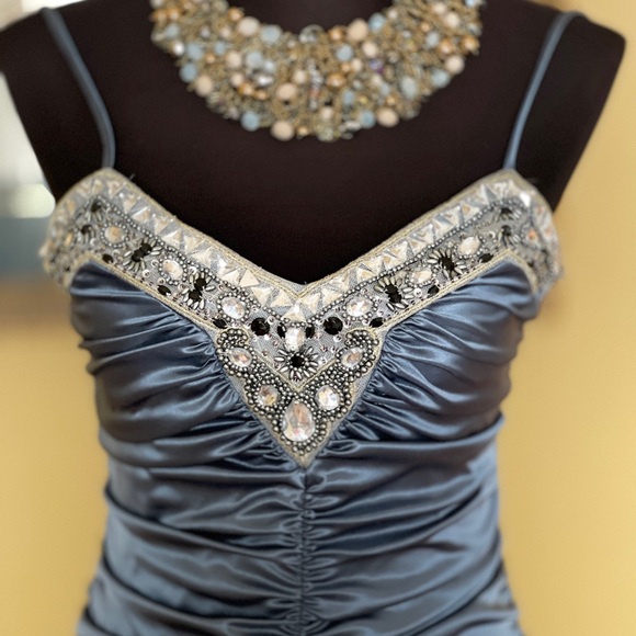 Party dress - Picture 4 of 9